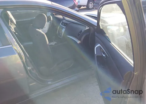 2017 Nissan Altima 2.5 S из США, поврежденный, VIN 1N4AL3AP9HN353432